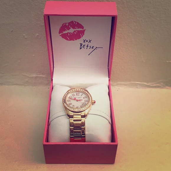 Betsey Johnson Rose Gold Watch - Picture 1 of 4